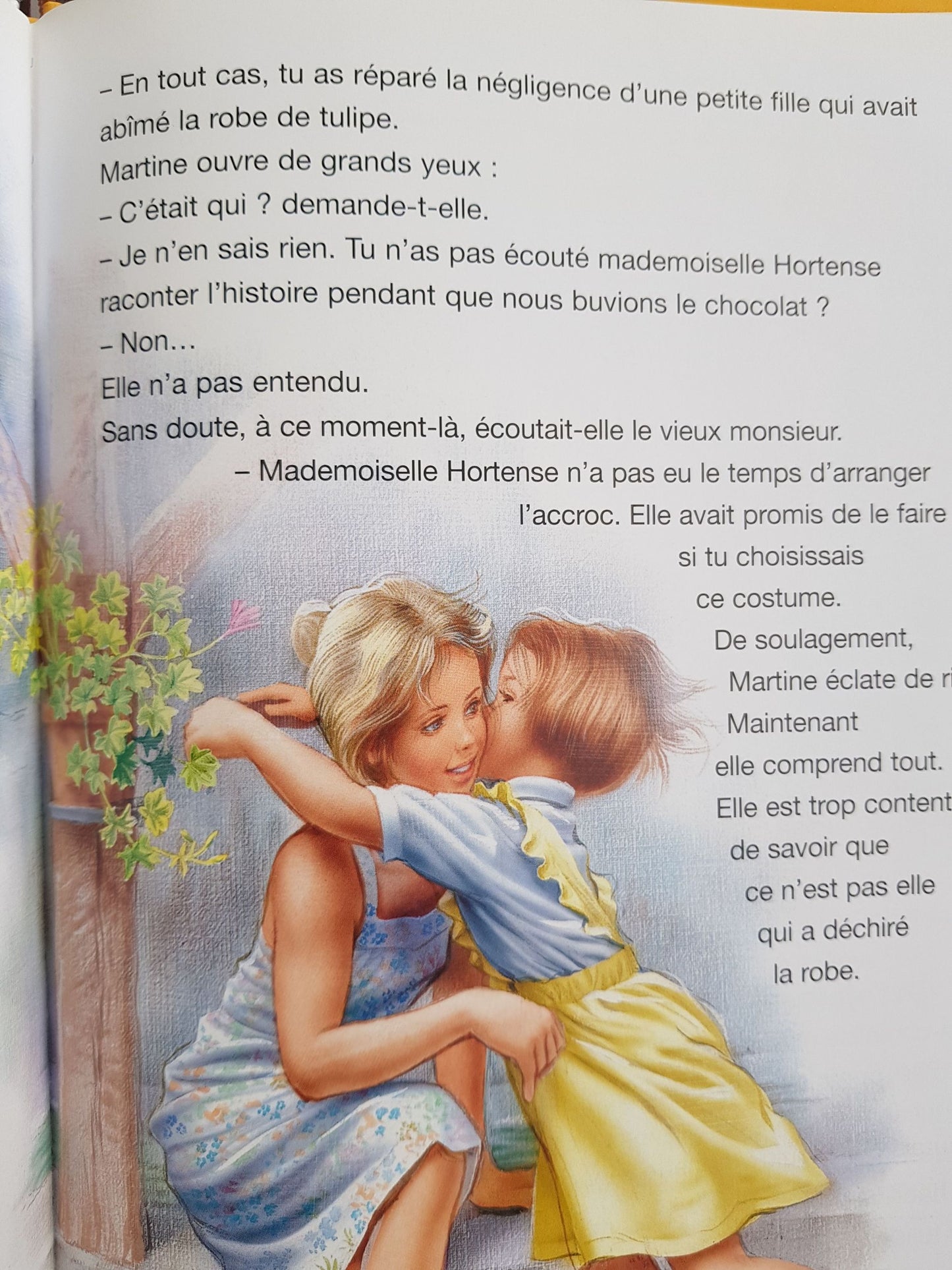 3 Livres: Martine - fait de la voile,se déguise,au pays des contes Like New Martine (4605664395319)