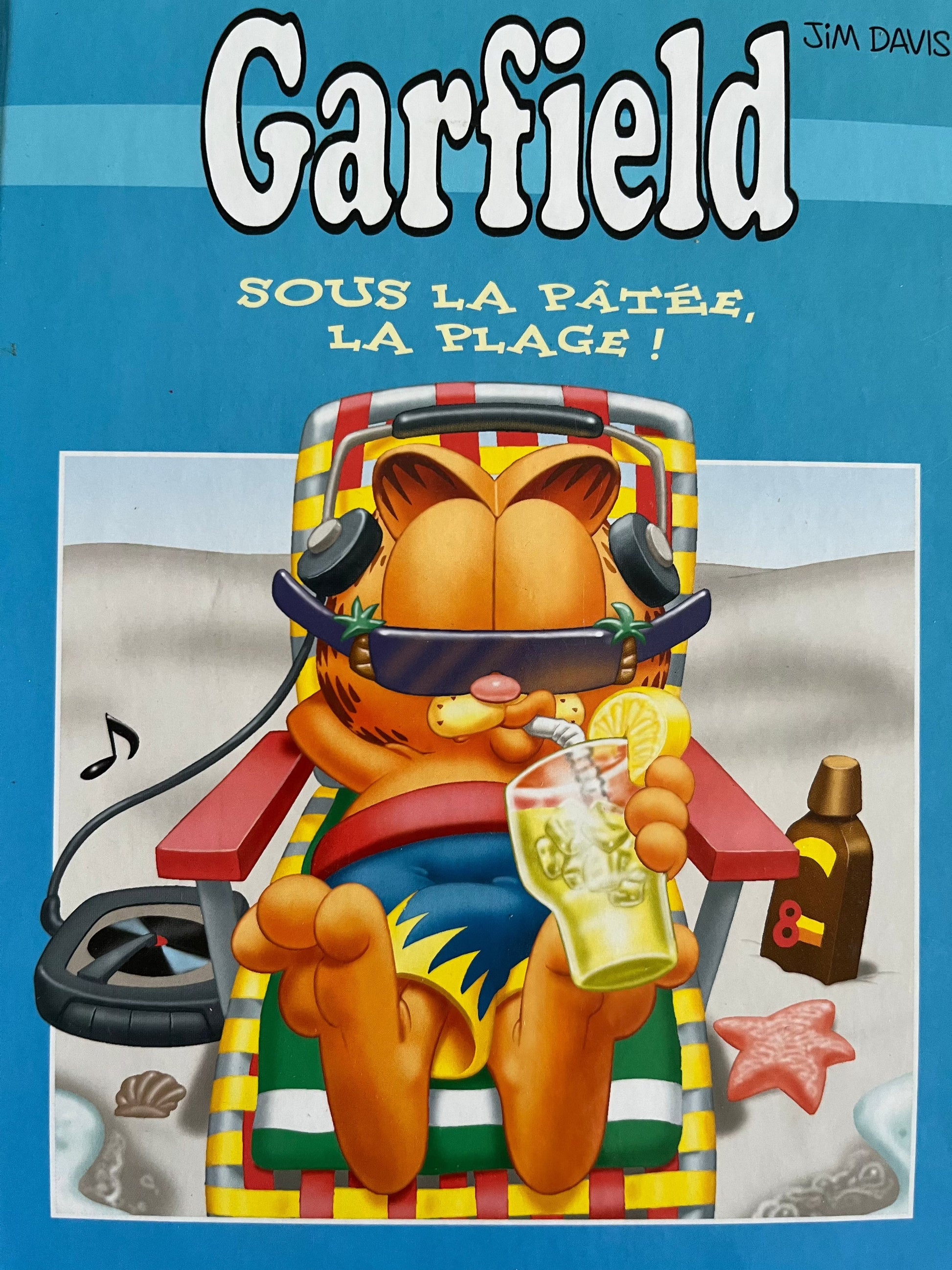 2 Garfield comics (8345401458905)